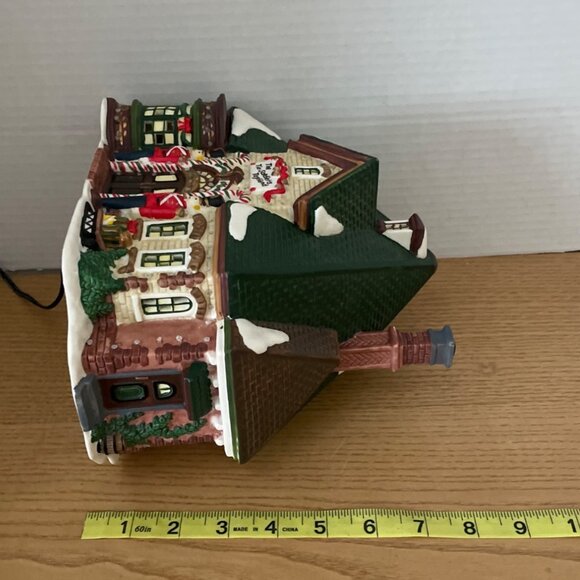 Vtg Santas Workbench Tin Soldiers Toyland Fiber Optic Christmas Village Shop - Picture 12 of 13